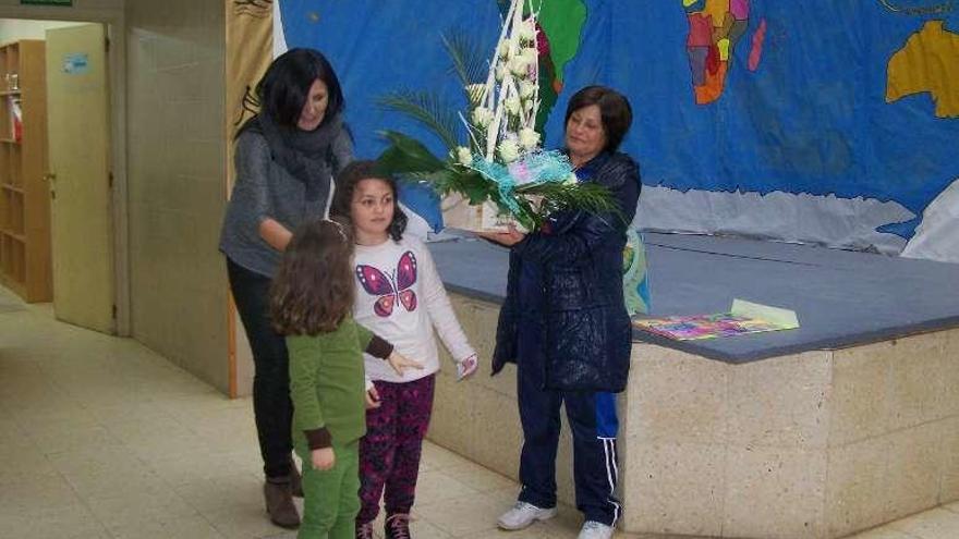 La homenajeada fue profesora de Educación Física durante 17 años.