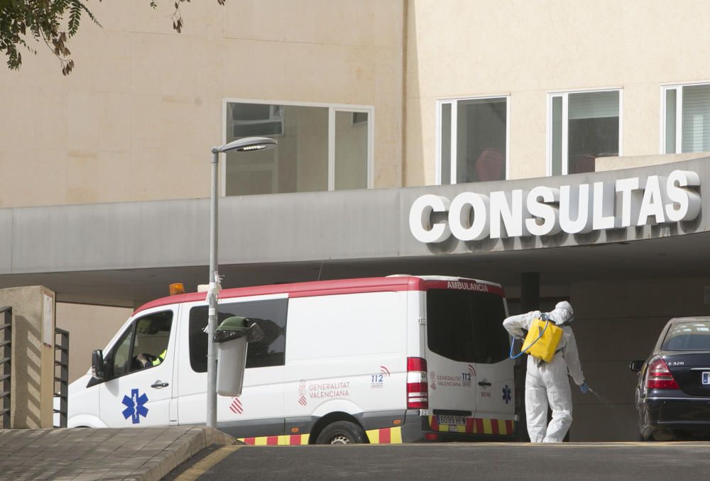 Trabajos de la UME en la Estacion de Renfe, Luceros y Hospital General de Alicante