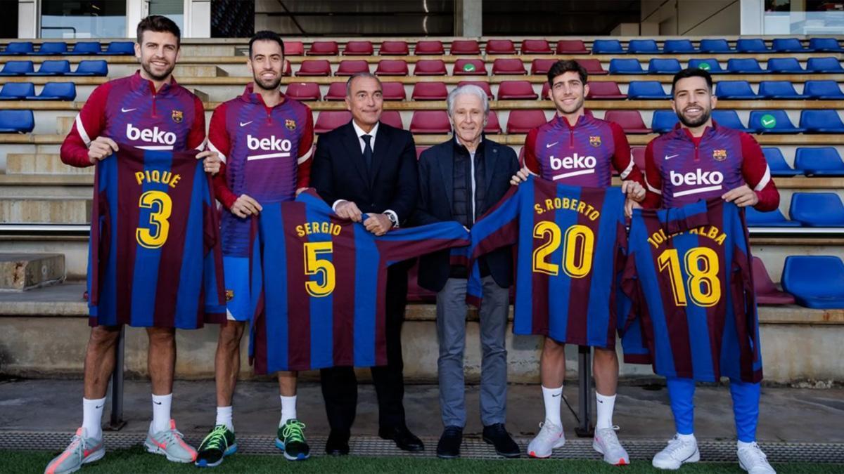 La Agrupación entregó el premio Barça Jugadors 2020 a los capitanes del primer equipo