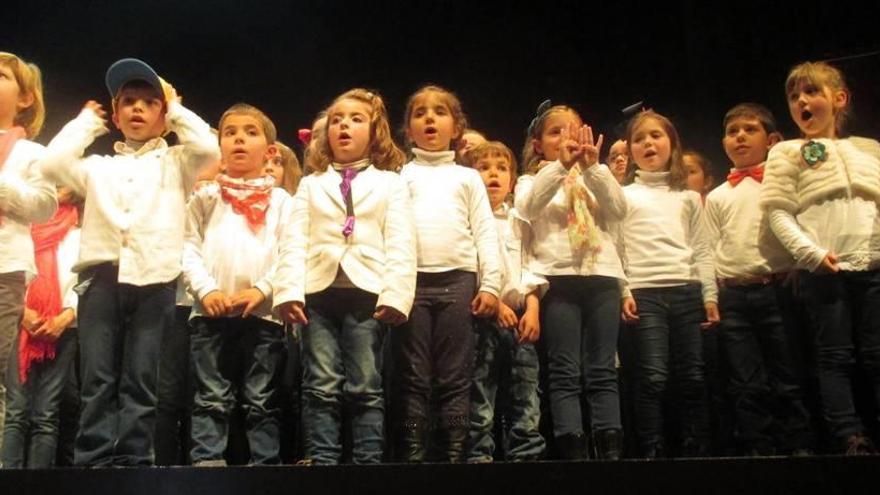 Homenaje a las madres y abuelas