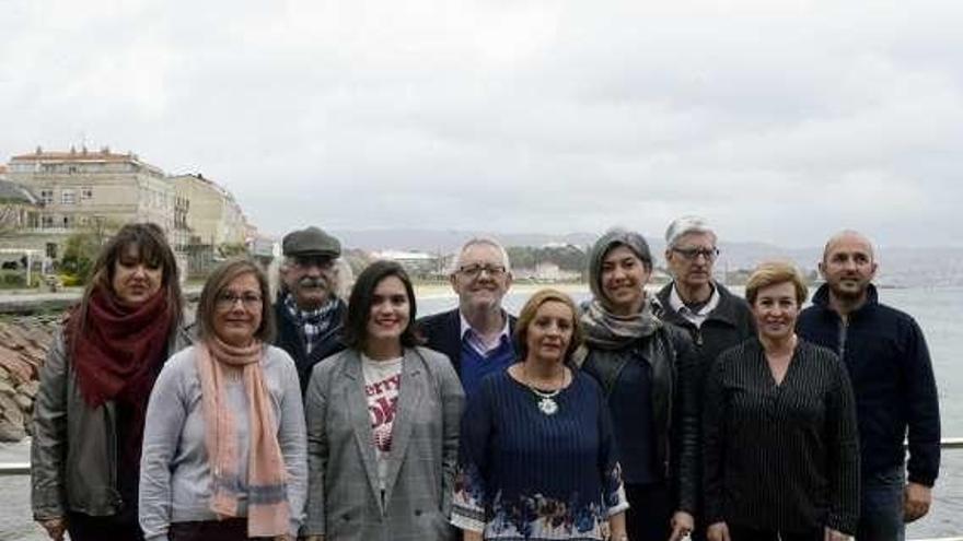 Pazos y Abalo, ayer, con los primeros de la lista de ACE. // G.N.