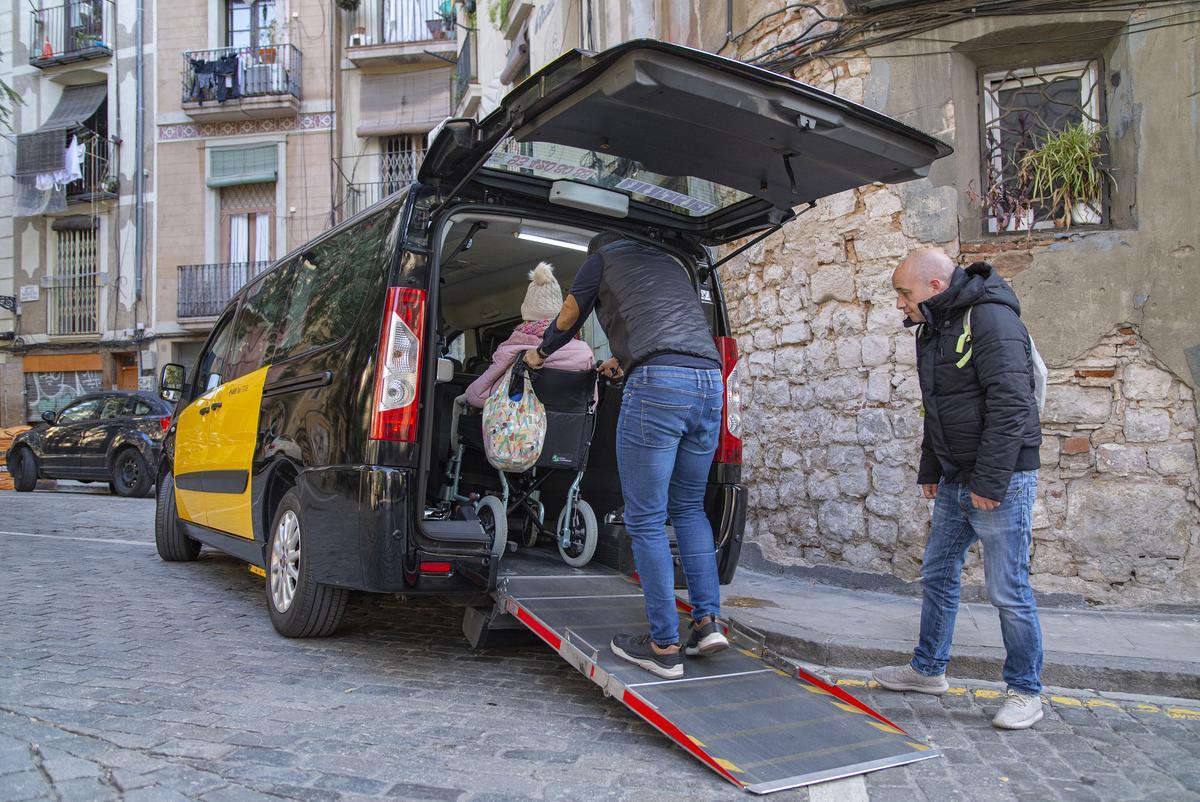 El servicio de taxis adaptados para personas con discapacidad, otro de los servicios que prestaba el Consell