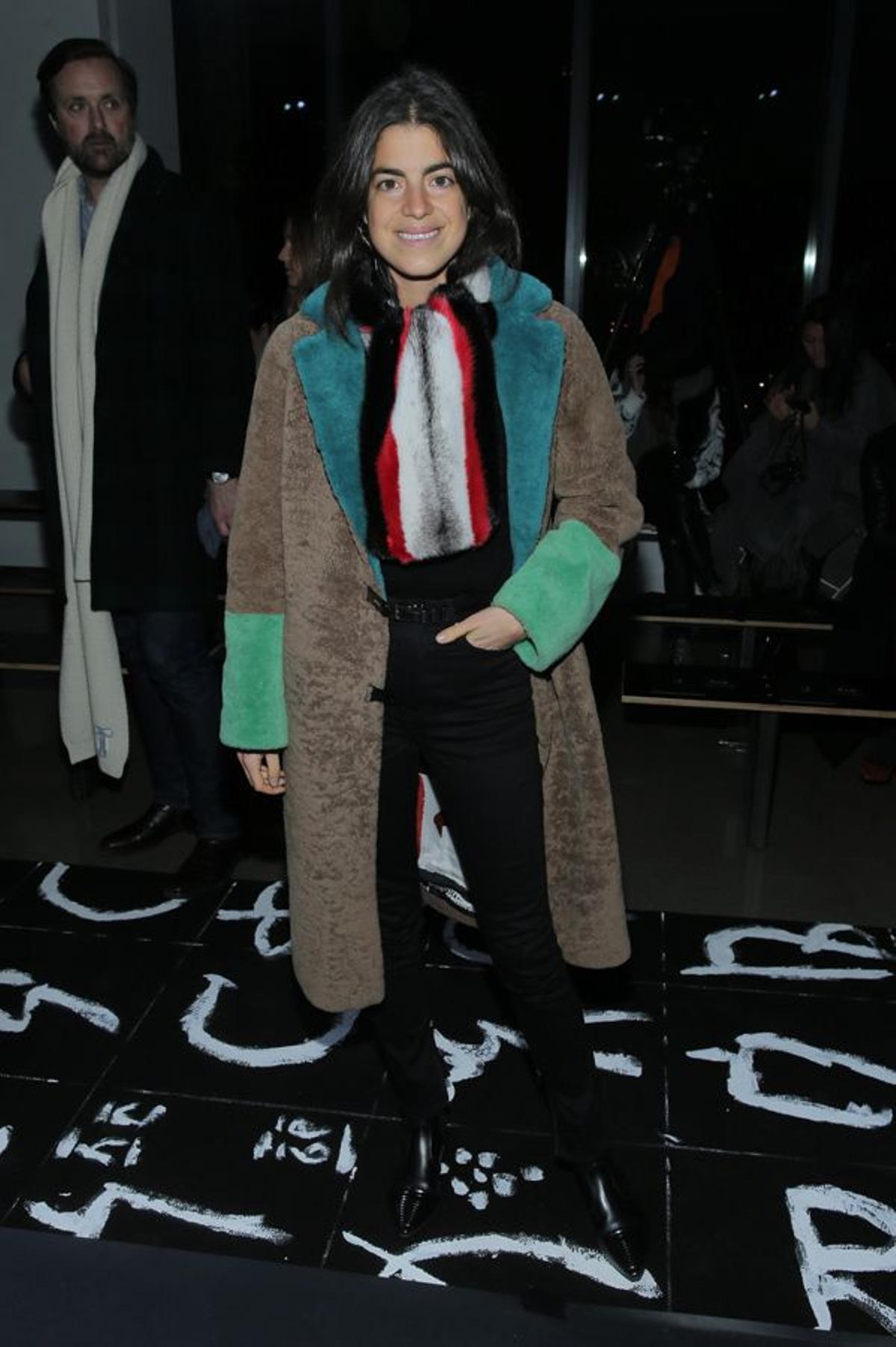 Leandra Medine en el desfile de Edun en Nueva York