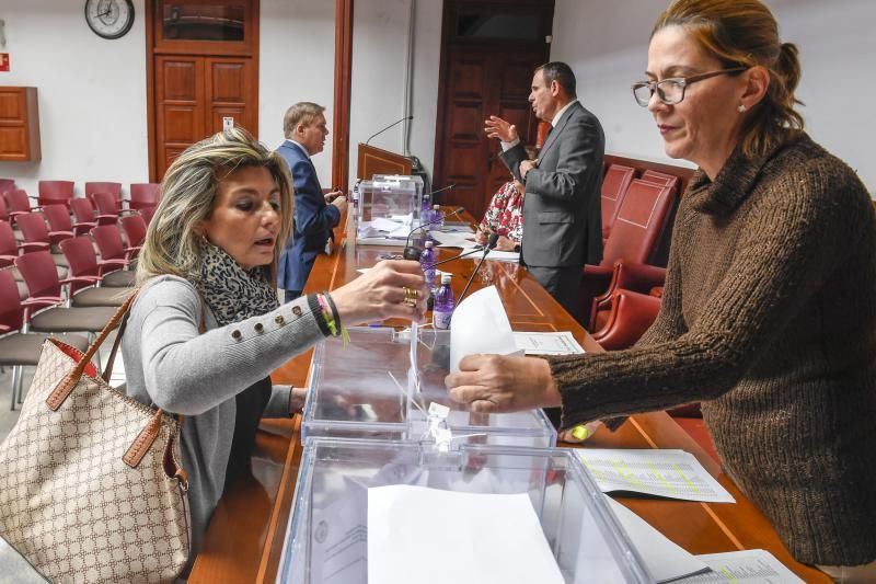 31-01-20 GENTE Y CULTURA. COLEGIO DE ABOGADOS. LAS PALMAS DE GRAN CANARIA. Votaciones para el cambio de nombre en el Colegio de Abogados.     Fotos: Juan Castro.  | 31/01/2020 | Fotógrafo: Juan Carlos Castro