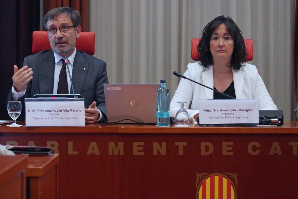 El conseller de Polítiques Lingüístiques, Francesc Xavier Vila, este jueves en el Parlament El conseller de Polítiques Lingüístiques, Francesc Xavier Vila, este jueves en el Parlament