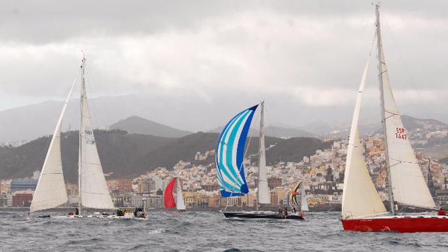 Unos 60 veleros participantes en la regata atlántica ARC parten este domingo rumbo al Caribe