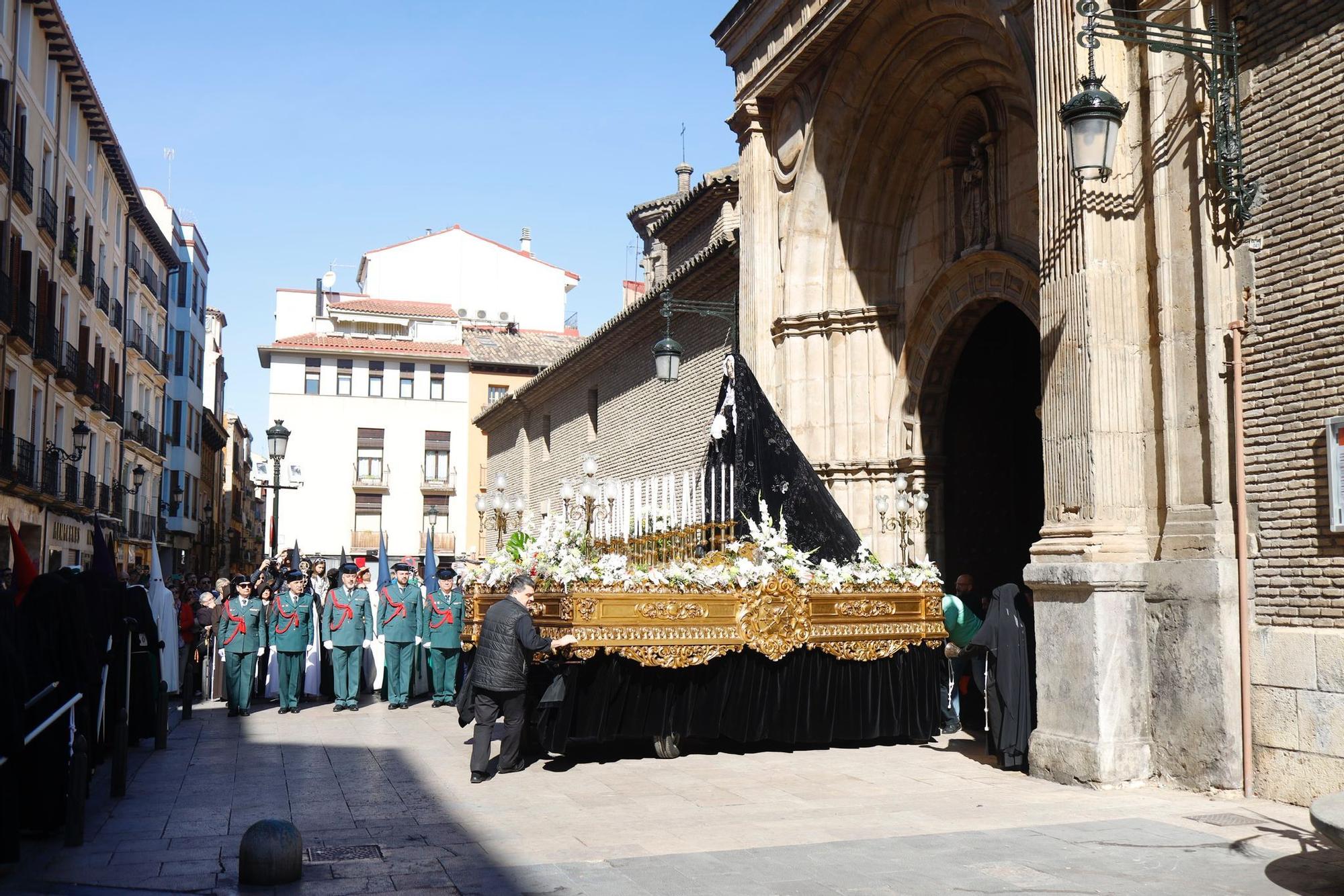 En imágenes | Procesiones del Sábado Santo en Zaragoza