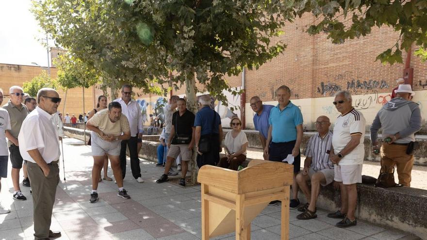 GALERÍA | Baile de canción española, churros, juegos tradicionales y mucho más en el "Día de los Mayores" de las fiestas de Toro"