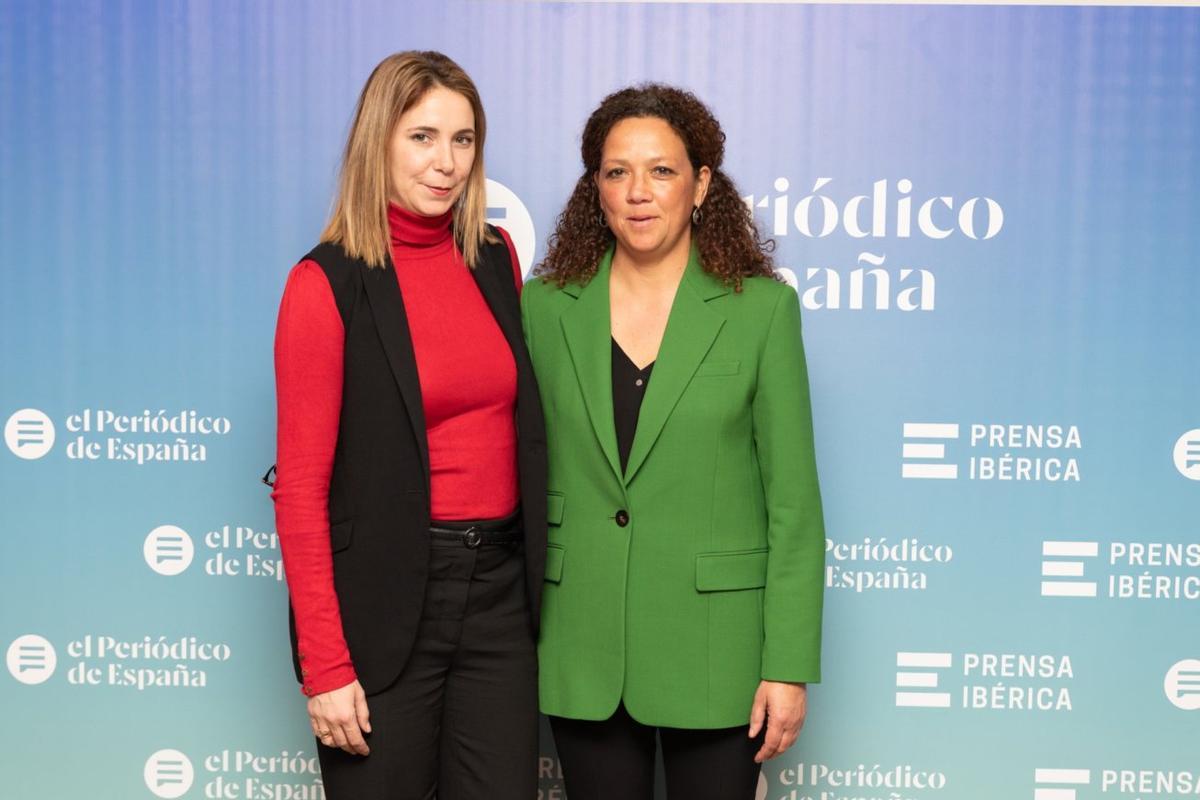 Mar Espinar, portavoz del Grupo Socialista en el Ayuntamiento de Madrid, posa junto a Catalina Cladera, presidenta del Consell de Mallorca.