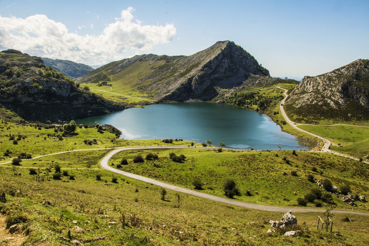 Lago Enol en el Parque Nacional de Covadonga