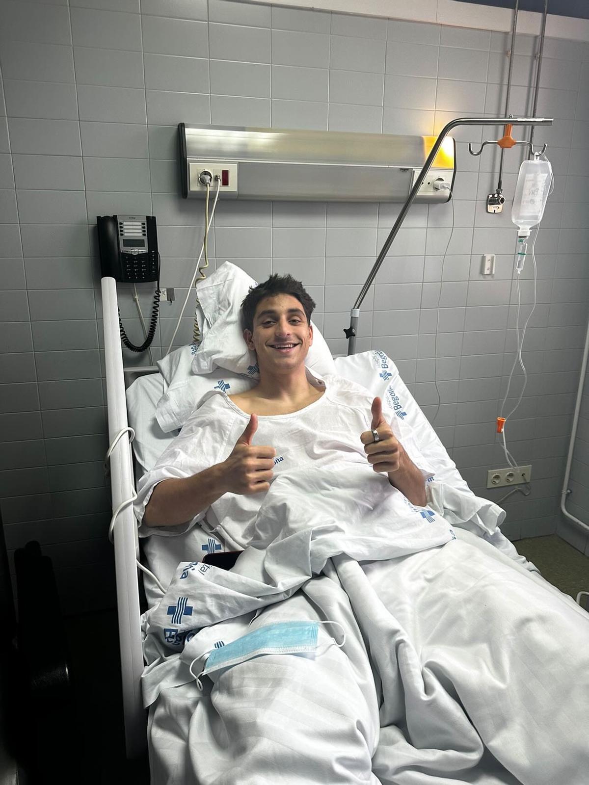 El jugador del Villarreal Ramón Terrats sufre una rotura de menisco y ha pasado este miércoles por el quirófano.