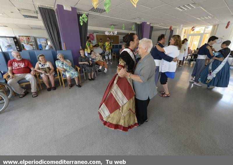 Visita residencia tercera edad y concurso de dibujo