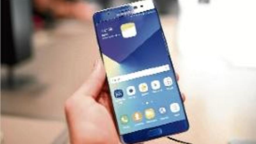 El nou prototip de Samsung, retirat provisionalment del mercat.