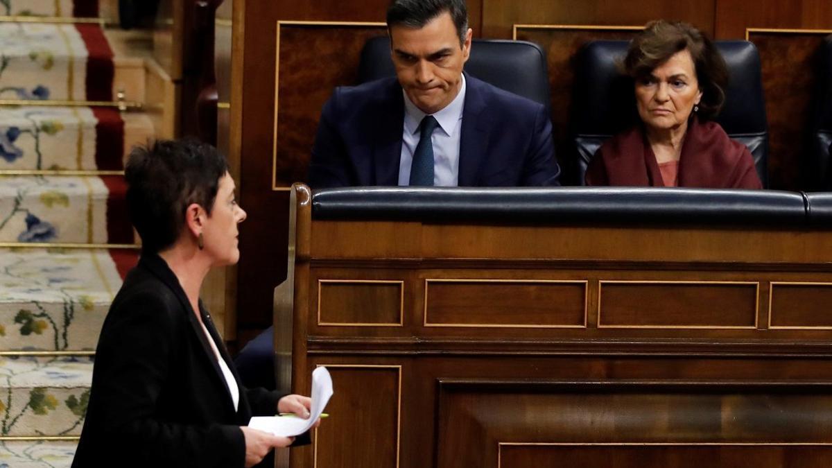 La portavoz de EH Bildu Mertxe Aizpurua (izquierda) tras su intervención en el Congreso