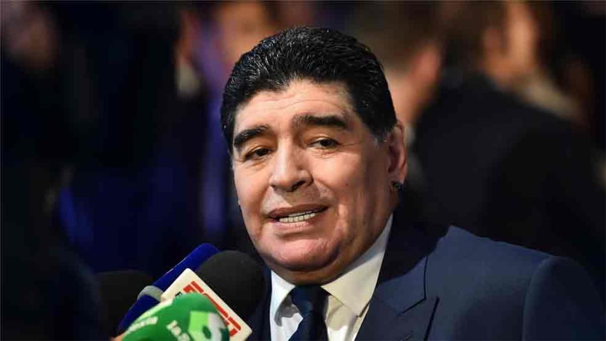 Maradona se ofrece a Argentina