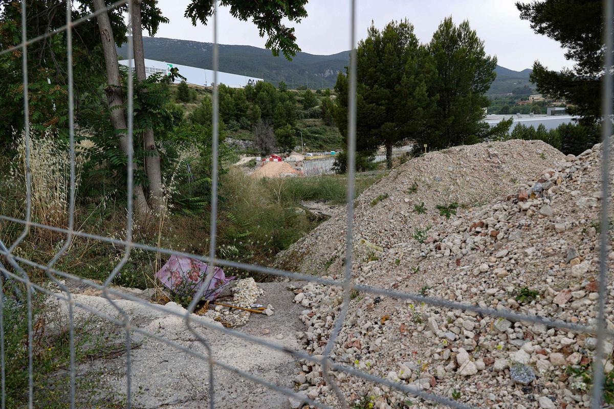 Imágenes de las obras del nuevo acceso al polígono Santiago Payá-Sant Benet