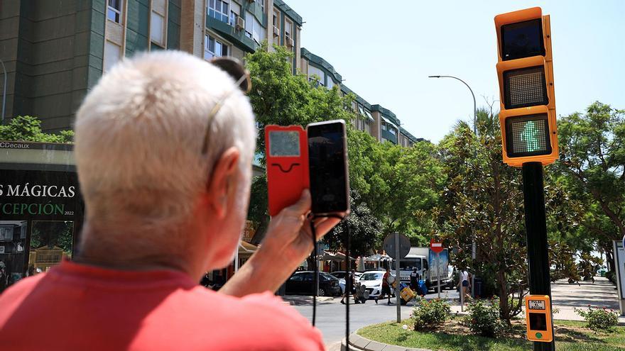 ¡Quietor! Chiquito de la Calzada ya tiene su propio semáforo en Málaga