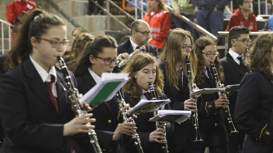 Bocairent interpreta &#039;Brisas de Mariola&#039; en Mestalla