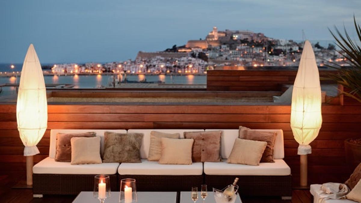Ibiza se presenta como en destino de lujo por excelencia en FITUR 2015