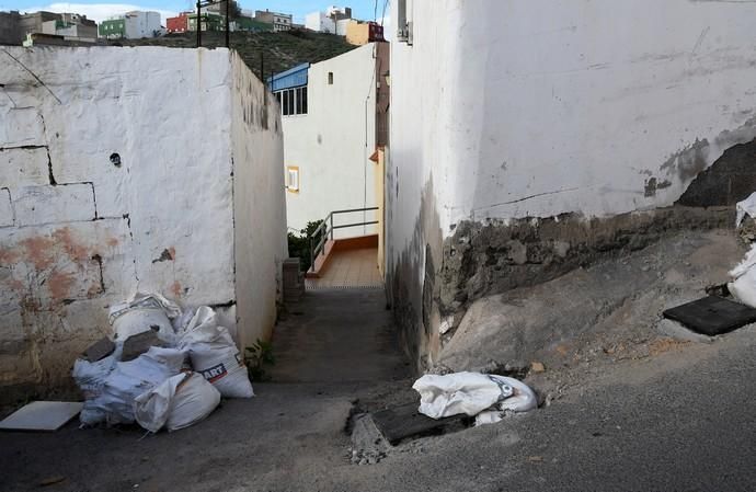 16/01/2019 JINAMAR. TELDE. Calle Granada en Jinamar en mal estado. Fotografa: YAIZA SOCORRO.