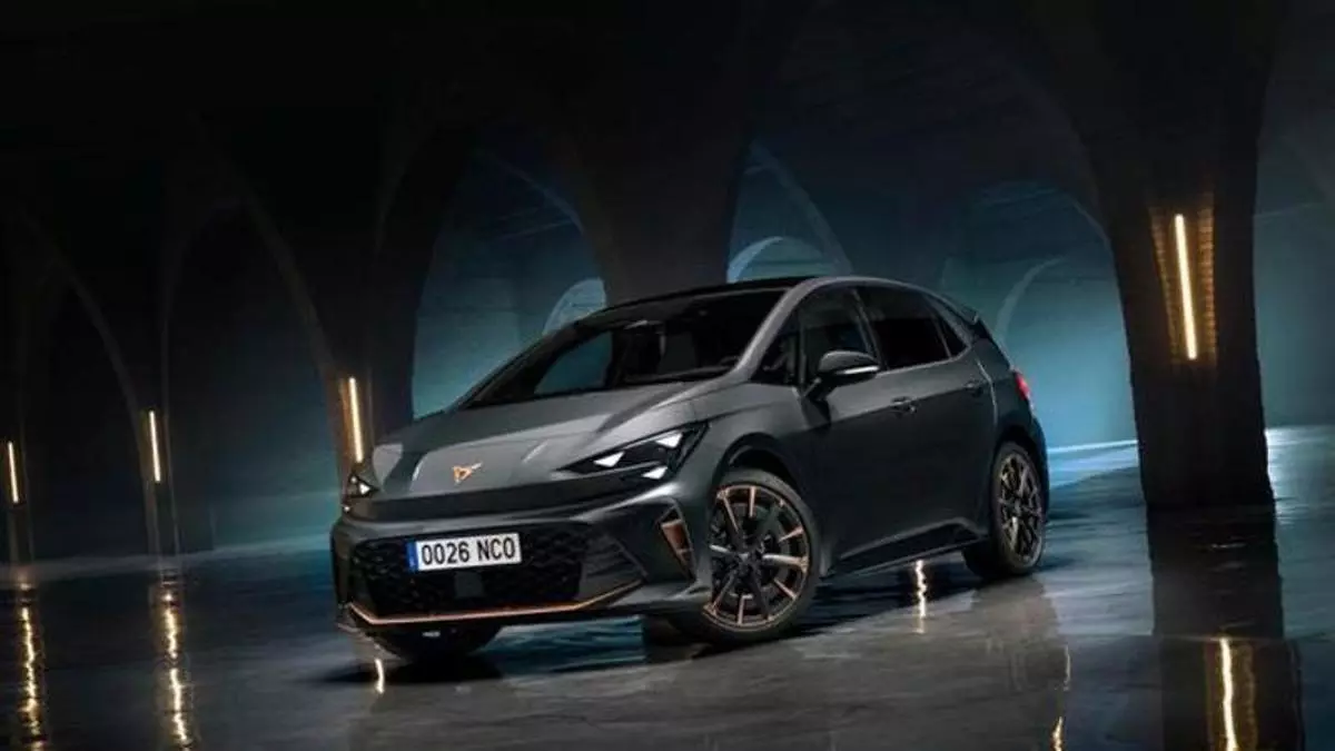 El Cupra Born mejora este 2026: más potencia, más autonomía y más tecnología