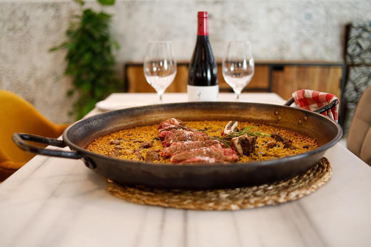 El chef de Can Tina considera que el cariño es parte esencial en la elaboración de arroces.