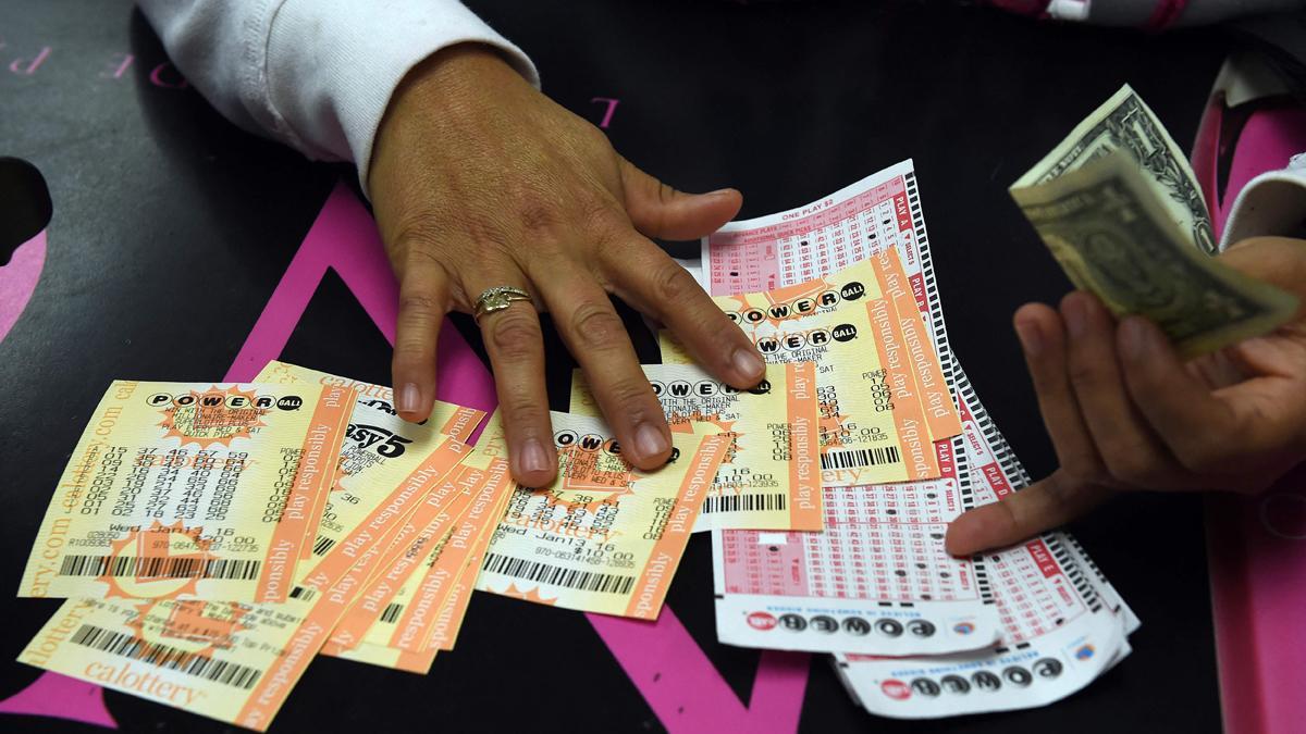 Billetes de la lotería Powerball, en una administración de California