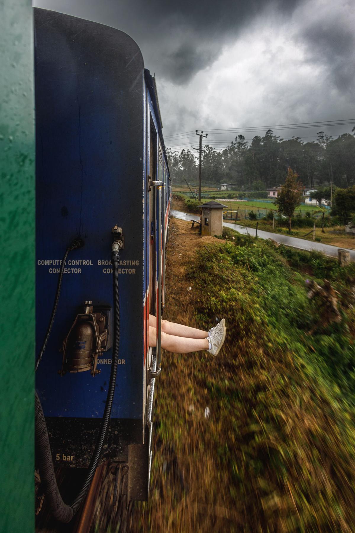 Tren del té en algún lugar entre Ella y Haputale.