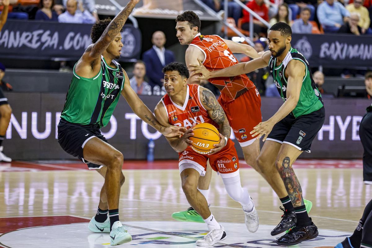 Imatges del Baxi Manresa - Asisa Joventut