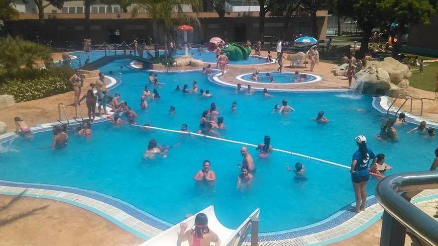 La piscina lúdica de Aldaia abre sus puertas con aforo limitado