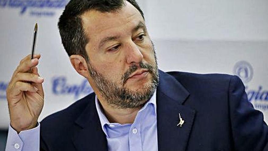 Salvini va assegurar que la mesura aprovada compleix totes les lleis.