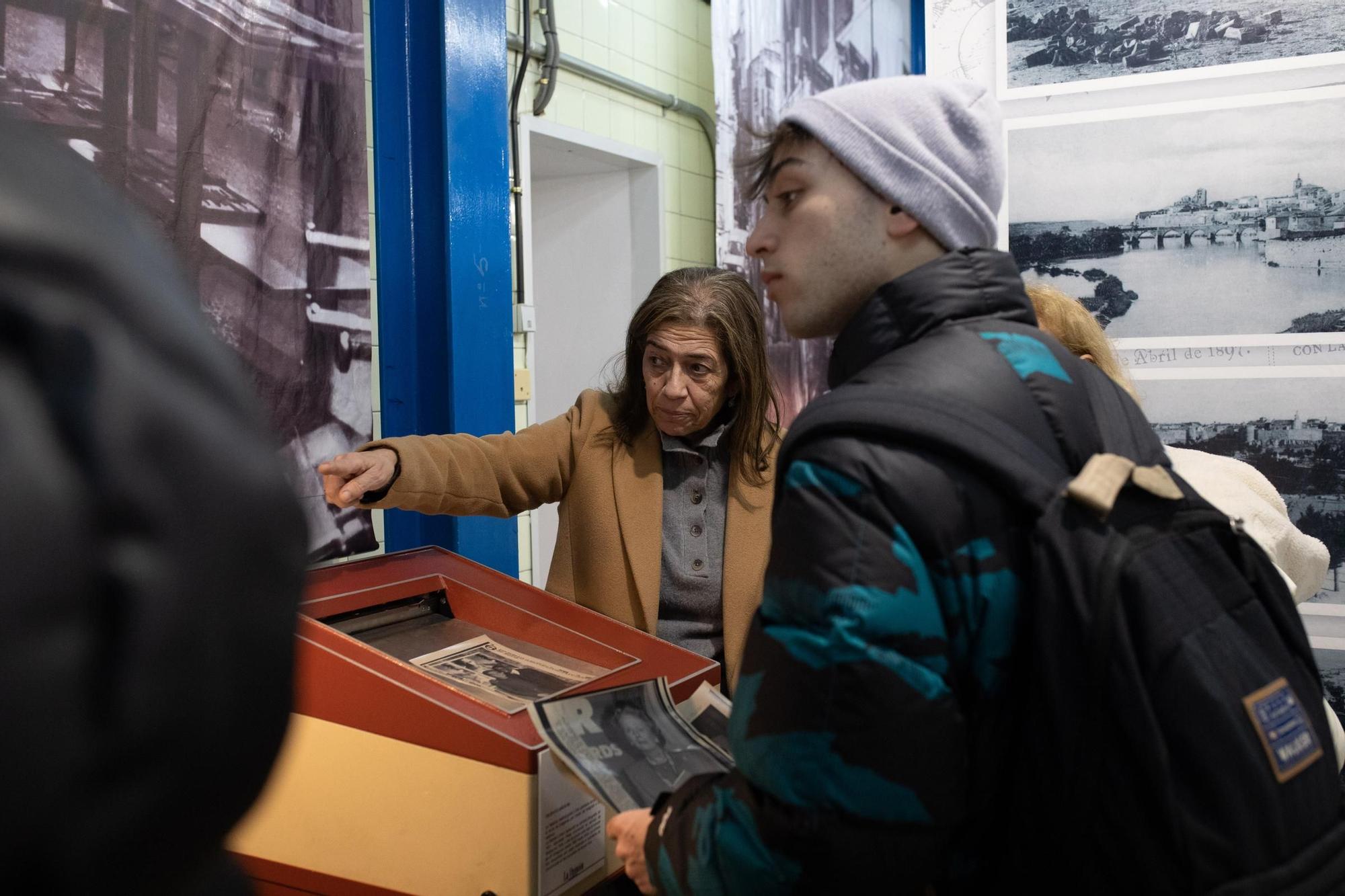 Visita a la exposición del periódico de LA OPINIÓN-EL CORREO DE ZAMORA