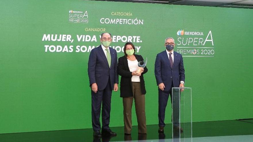 Iberdrola premia al club de hockey Pilaricas por su contribución a la igualdad