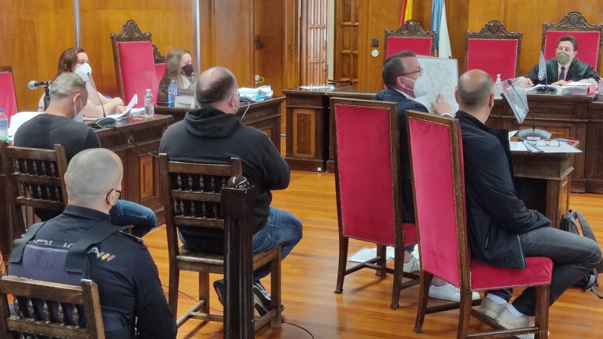 Los ingenieros agrícolas, durante su exposición ante el jurado.