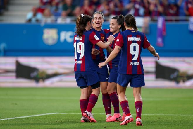 Liga F: FC Barcelona - Betis, el partido de despedida de Sandra Paños, Mariona Caldentey y Jonatan Giráldez, en imágenes