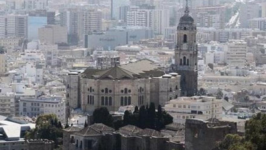 ¿Qué te parece el proyecto de construir un tejado a la Catedral de Málaga?