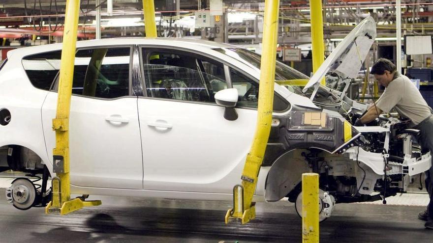 La industria del automóvil, la más dañada.