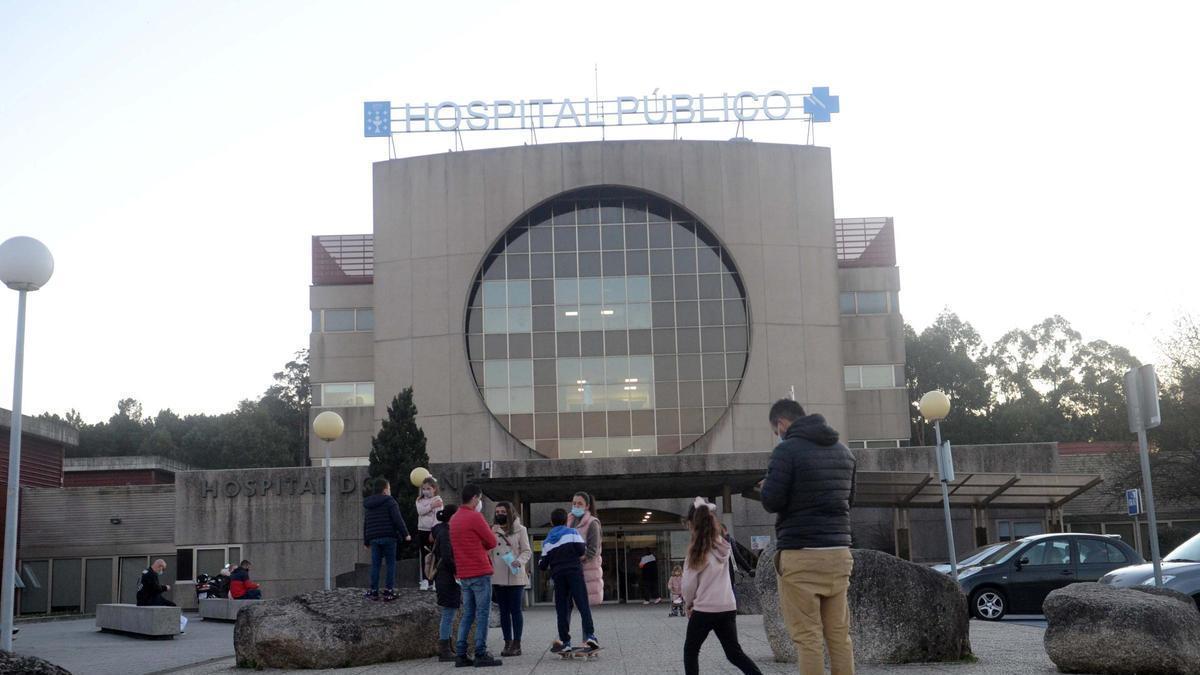Icónica fachada del Hospital do Salnés.