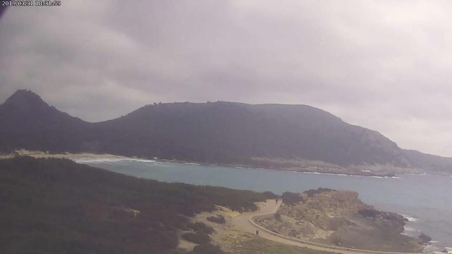 Brrr. Kein wirklich attraktiver Anblick der Cala Agulla in Cala Ratjada am Sonntag (31.3.).