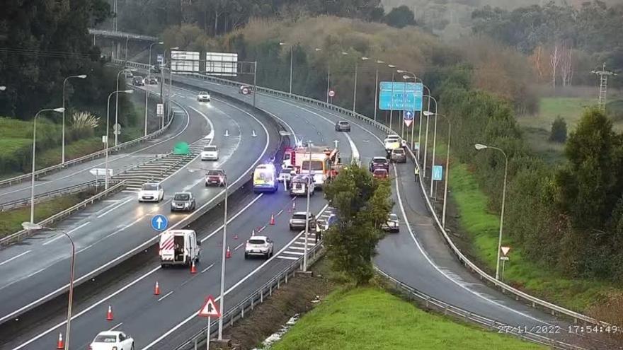 Imagen del accidente desde una cámara de la DGT