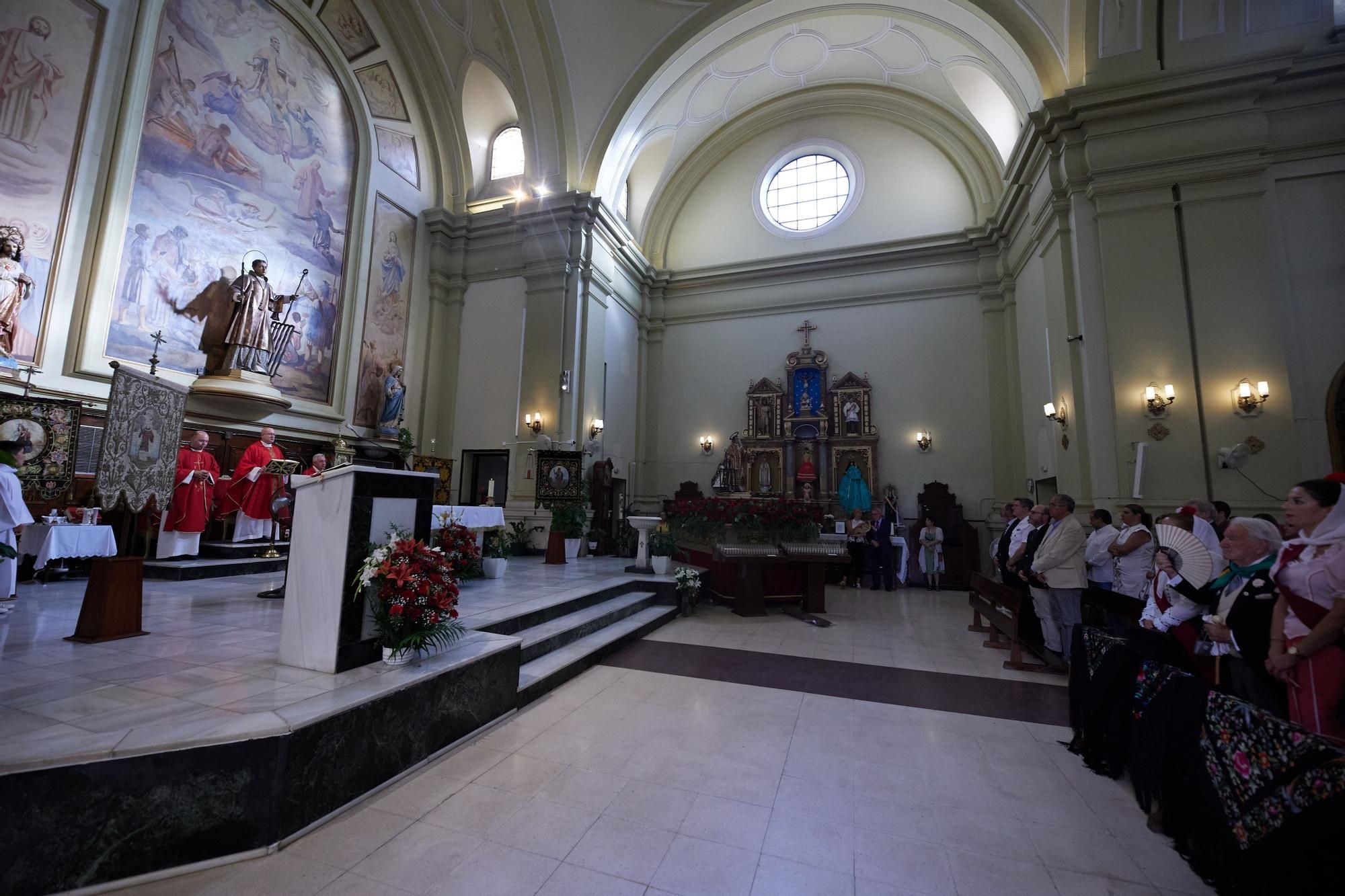 Imagen de archivo del interior de una Iglesia.