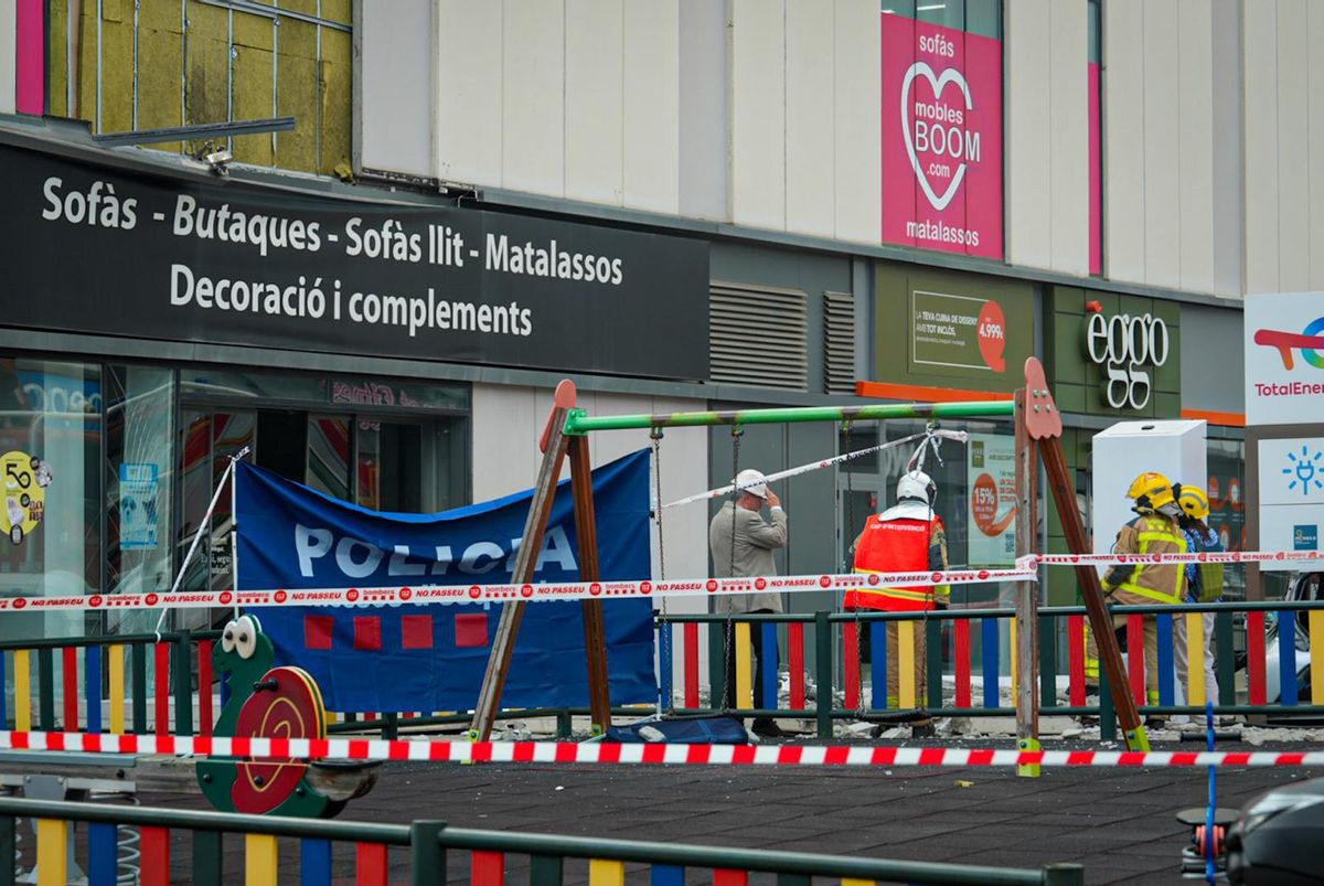 Un muerto por el derrumbe en el Centro Comercial de Sabadell