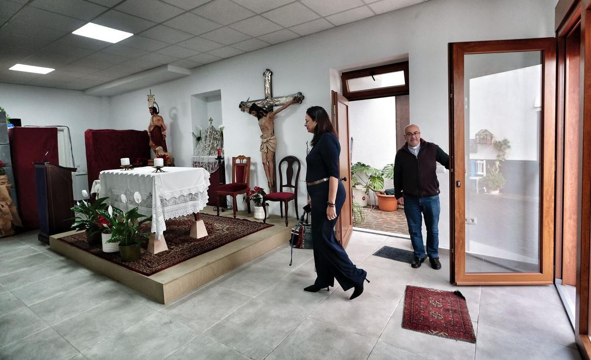 La iglesia de San Juan Bautista está en un antiguo local comercial