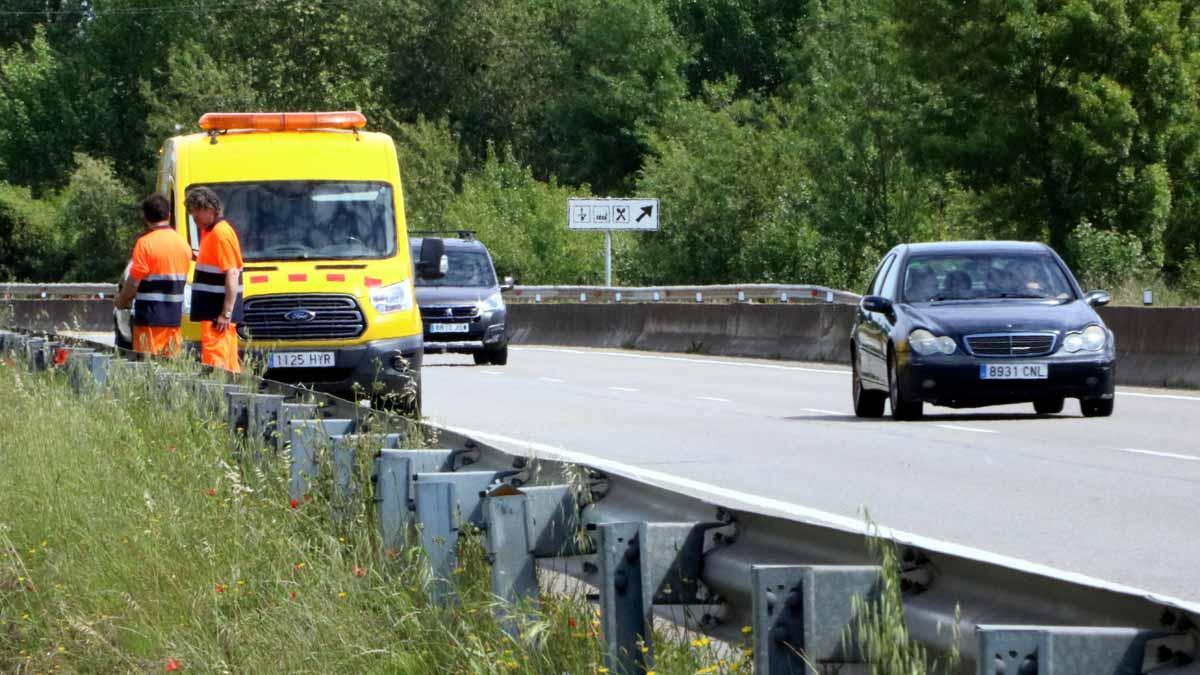 Lugar de la carretera C-66 en Cornellà de Terri (Girona) donde ha fallecido un ciclista en un accidente