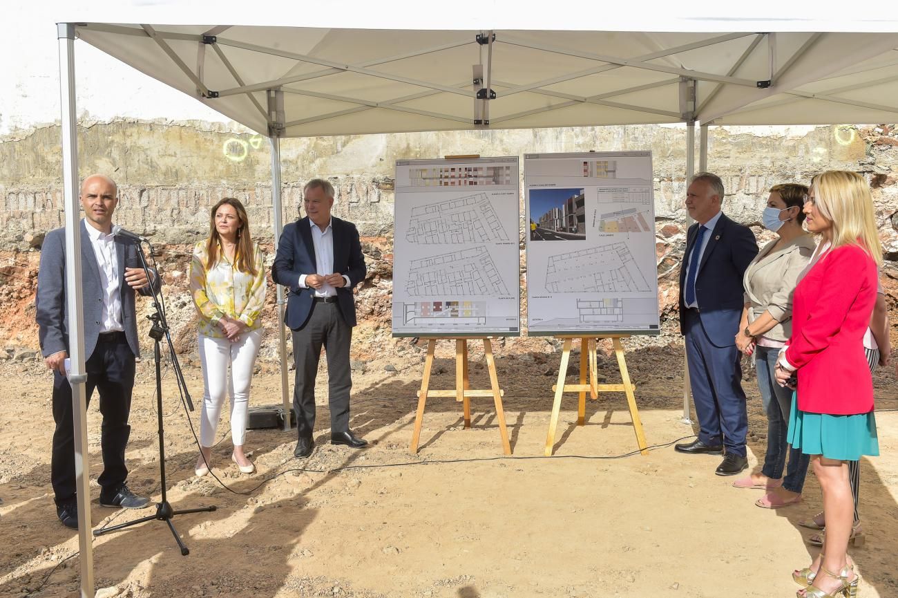 1ª piedra de la 1ª Promoción Viviendas de Ingenio