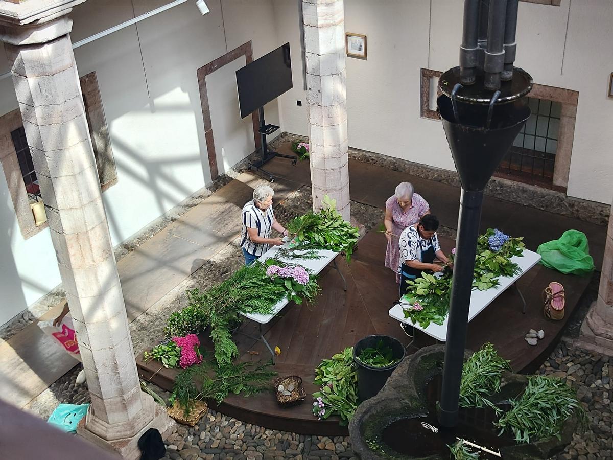 El enrame de la fuente del palacio Miranda- Valdecarzana, en imágenes