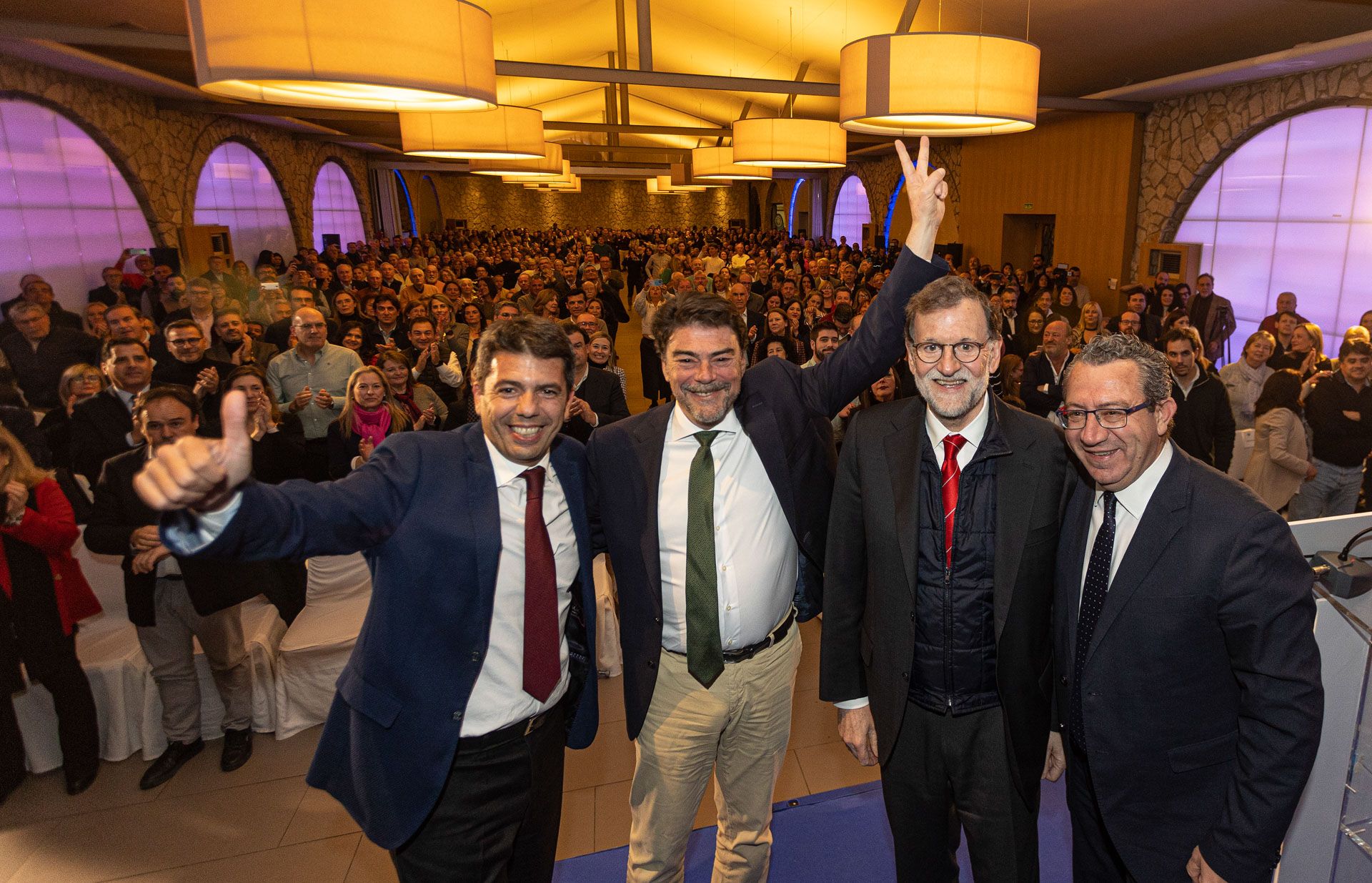 Rajoy apadrina a Luis Barcala