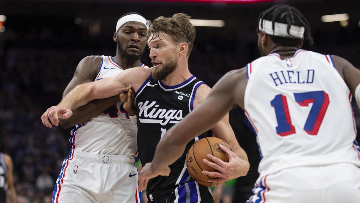 Domantas Sabonis, ante los Sixers.