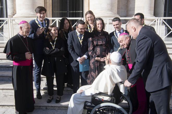 Así recibe el papa a los juniors valencianos