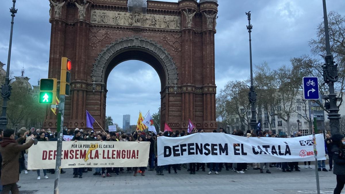 Protesta en favor de la inmersión lingüística en Barcelona